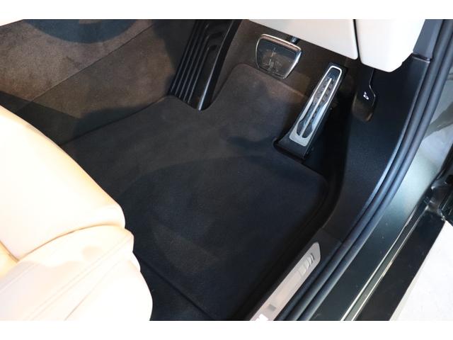 Ｘ６ ｘＤｒｉｖｅ　３５ｄ　Ｍスポーツ　Ｉｎｄｉｖｉｄｕａｌフルレザーメリノ（アイボリーホワイト／アトラスグレー）　ドラレコ（43枚目）