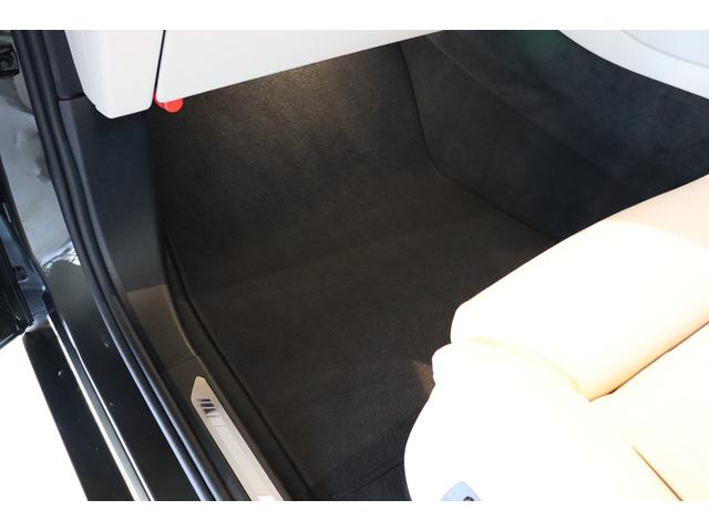 Ｘ６ ｘＤｒｉｖｅ　３５ｄ　Ｍスポーツ　Ｉｎｄｉｖｉｄｕａｌフルレザーメリノ（アイボリーホワイト／アトラスグレー）　ドラレコ（49枚目）