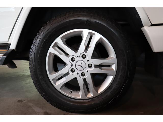 Ｇクラス Ｇ３５０ｄ　ラグジュアリーＰＫＧ　ＳＲ　レーダーセーフティ　黒革　前後席シートヒーター　ＡｐｐｌｅＣａｒＰｌａｙ　地デジ　ｈａｒｍａｎｋａｒｄｏｎサウンド　バックカメラ　コーナーセンサー　ドラレコ（41枚目）