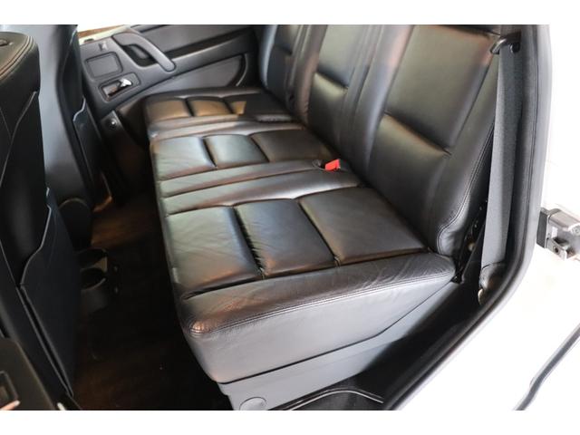 Ｇクラス Ｇ３５０ｄ　ラグジュアリーＰＫＧ　ＳＲ　レーダーセーフティ　黒革　前後席シートヒーター　ＡｐｐｌｅＣａｒＰｌａｙ　地デジ　ｈａｒｍａｎｋａｒｄｏｎサウンド　バックカメラ　コーナーセンサー　ドラレコ（53枚目）