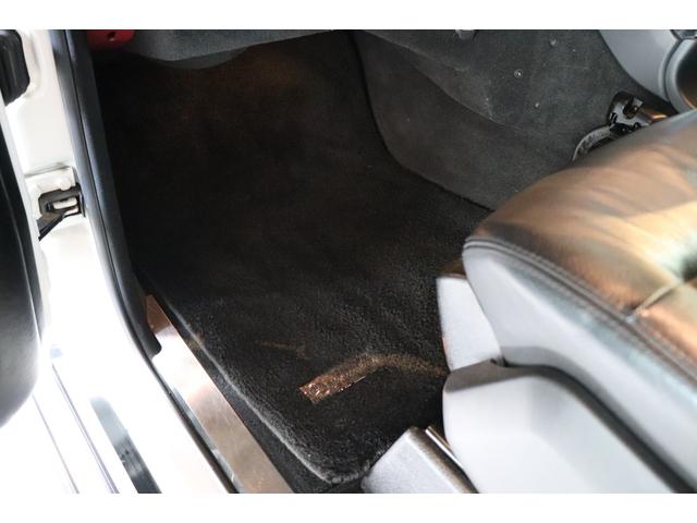 Ｇクラス Ｇ３５０ｄ　ラグジュアリーＰＫＧ　ＳＲ　レーダーセーフティ　黒革　前後席シートヒーター　ＡｐｐｌｅＣａｒＰｌａｙ　地デジ　ｈａｒｍａｎｋａｒｄｏｎサウンド　バックカメラ　コーナーセンサー　ドラレコ（56枚目）