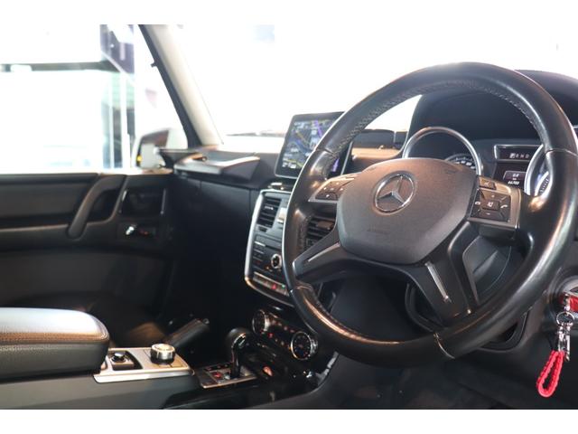 Ｇクラス Ｇ３５０ｄ　ラグジュアリーＰＫＧ　ＳＲ　レーダーセーフティ　黒革　前後席シートヒーター　ＡｐｐｌｅＣａｒＰｌａｙ　地デジ　ｈａｒｍａｎｋａｒｄｏｎサウンド　バックカメラ　コーナーセンサー　ドラレコ（65枚目）