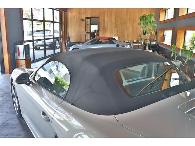 718ボクスター 718ボクスター 黒幌 パドルシフト ハーフレザー シートヒーター ナビ ETC Bカメラ コーナーセンサー レーダー探知機 ドラレコ 電動格納ドアミラー スポーツエキゾースト カラークレストセンターキャップ 19AW(30枚目)