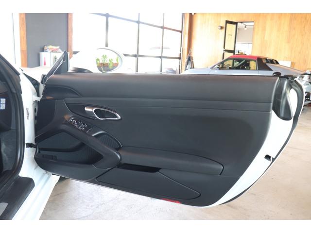718ボクスター 718ボクスター 黒幌 パドルシフト ハーフレザー シートヒーター ナビ ETC Bカメラ コーナーセンサー レーダー探知機 ドラレコ 電動格納ドアミラー スポーツエキゾースト カラークレストセンターキャップ 19AW(45枚目)
