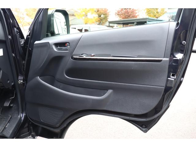 運転席ドアトリム