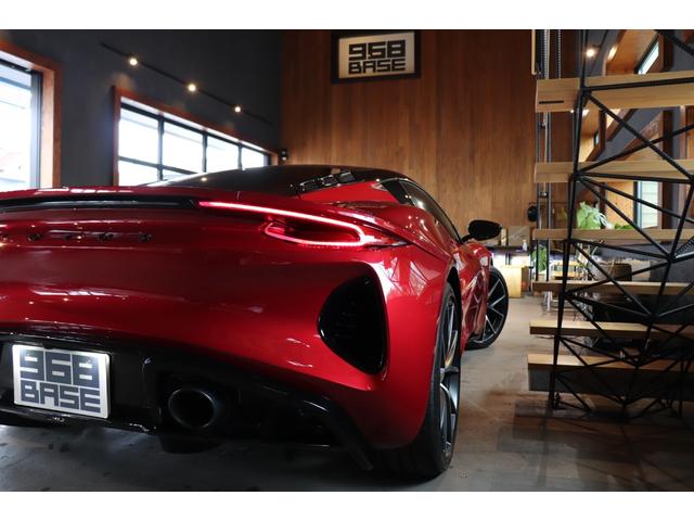 エミーラ Ｖ６　ファーストエディション　マグマレッド　フルブラックパック（グロスブラック）　１２ｗａｙ電動調整式プレミアムスポーツシート　シートヒーター　ディスプレイオーディオ　ドラレコ　レッドキャリパー　２０ＡＷ（33枚目）