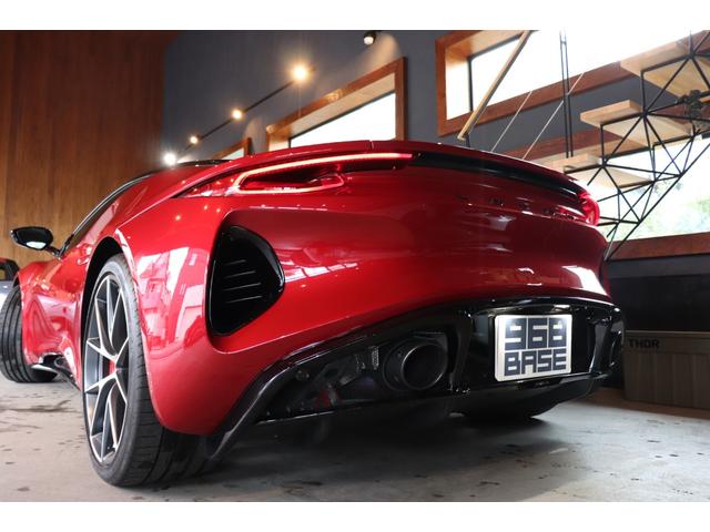 エミーラ Ｖ６　ファーストエディション　マグマレッド　フルブラックパック（グロスブラック）　１２ｗａｙ電動調整式プレミアムスポーツシート　シートヒーター　ディスプレイオーディオ　ドラレコ　レッドキャリパー　２０ＡＷ（35枚目）