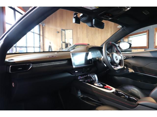 エミーラ Ｖ６　ファーストエディション　マグマレッド　フルブラックパック（グロスブラック）　１２ｗａｙ電動調整式プレミアムスポーツシート　シートヒーター　ディスプレイオーディオ　ドラレコ　レッドキャリパー　２０ＡＷ（54枚目）