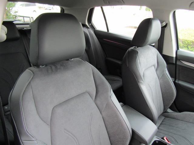 ゴルフ ＴＤＩスタイル　登録済未使用車／認定中古車（19枚目）