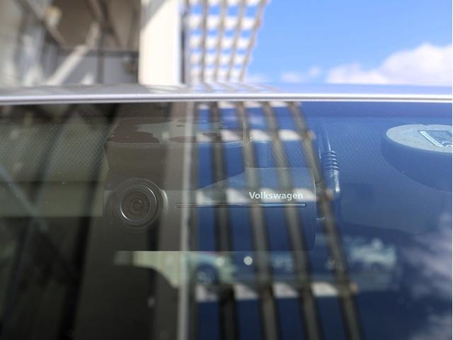ポロ ＴＳＩコンフォートラインリミテッド　認定中古車　買取り車　認定中古車保証付　禁煙車　純正ナビ　ＥＴＣ　バックカメラ　ＬＥＤヘッドライト　デジタルメーター（31枚目）