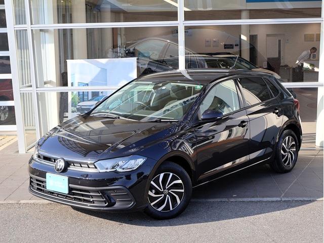 ポロ TSIアクティブ 認定中古車、買取り車、認定中古車保証付、ワンオーナー、禁煙車、純正ナビ、ETC、バックカメラ、LEDヘッドライト、Bluetooth(3枚目)