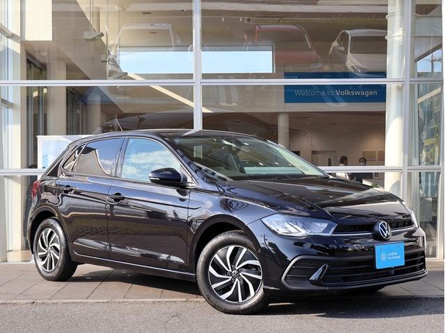 ポロ TSIアクティブ 認定中古車、買取り車、認定中古車保証付、ワンオーナー、禁煙車、純正ナビ、ETC、バックカメラ、LEDヘッドライト、Bluetooth(5枚目)