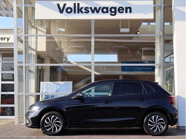 ポロ TSIアクティブ 認定中古車、買取り車、認定中古車保証付、ワンオーナー、禁煙車、純正ナビ、ETC、バックカメラ、LEDヘッドライト、Bluetooth(10枚目)