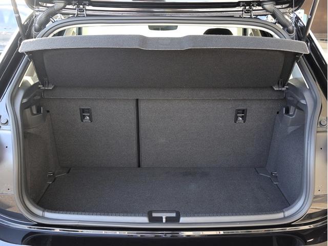 ポロ TSIアクティブ 認定中古車、買取り車、認定中古車保証付、ワンオーナー、禁煙車、純正ナビ、ETC、バックカメラ、LEDヘッドライト、Bluetooth(13枚目)