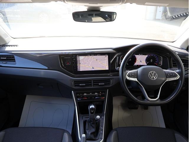 ポロ TSIアクティブ 認定中古車、買取り車、認定中古車保証付、ワンオーナー、禁煙車、純正ナビ、ETC、バックカメラ、LEDヘッドライト、Bluetooth(17枚目)