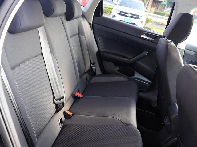 ポロ TSIアクティブ 認定中古車、買取り車、認定中古車保証付、ワンオーナー、禁煙車、純正ナビ、ETC、バックカメラ、LEDヘッドライト、Bluetooth(31枚目)