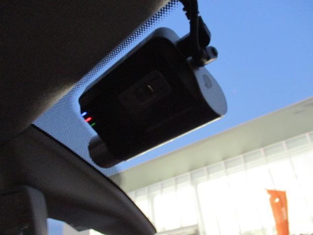 ハイ アップ! 認定中古車ポータブルナビゲーションオートクルーズコントロールアルミホイールCDフルセグTVETCバックカメラシートヒーターフロントアシスト(25枚目)