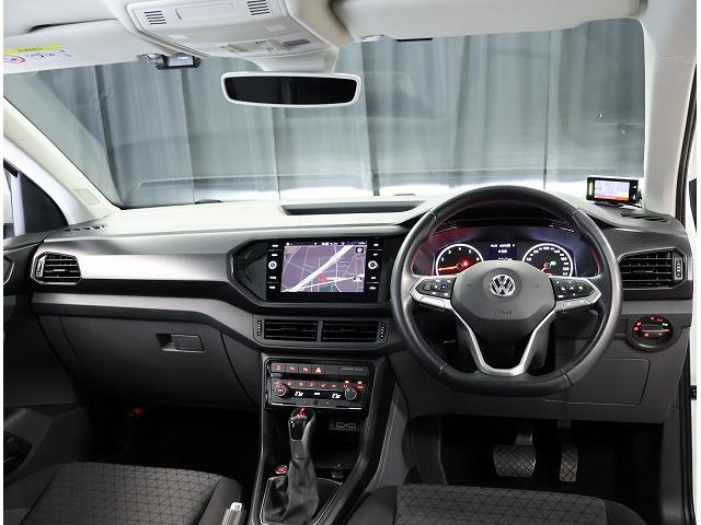 Ｔ－クロス ＴＳＩ　１ｓｔ　認定中古車　Ｃｅｒｔｉｆｉｅｄ　Ｐｒｅ－ｏｗｎｅｄ　禁煙車　ワンオーナー　１．０ＴＳＩ　７速ＤＳＧ　埼玉品質　純正インフォテイメントシステム　ＡＣＣ　バックカメラ　デイタイムランニングライト（12枚目）