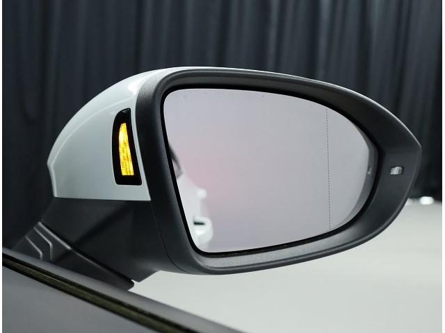 ゴルフ ＴＤＩアクティブアドバンス　認定中古車　Ｃｅｒｔｉｆｉｅｄ　Ｐｒｅ－ｏｗｎｅｄ　禁煙車　ワンオーナー　２．０ＴＤＩ　７速ＤＳＧ　デジタルメータークラスター　純正インフォテイメントシステム　３ゾーンクリマトロニック　ＡＣＣ（8枚目）