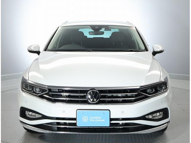パサートヴァリアント ＴＤＩエレガンス　認定中古車　Ｃｅｒｔｉｆｉｅｄ　Ｐｒｅ－ｏｗｎｅｄ　禁煙車　２．０ＴＤＩ　７速ＤＳＧ　ＩＱ．Ｌｉｇｈｔ　ダイナミックターンインジケーター　純正インフォテイメントシステム　デジタルメーター（2枚目）