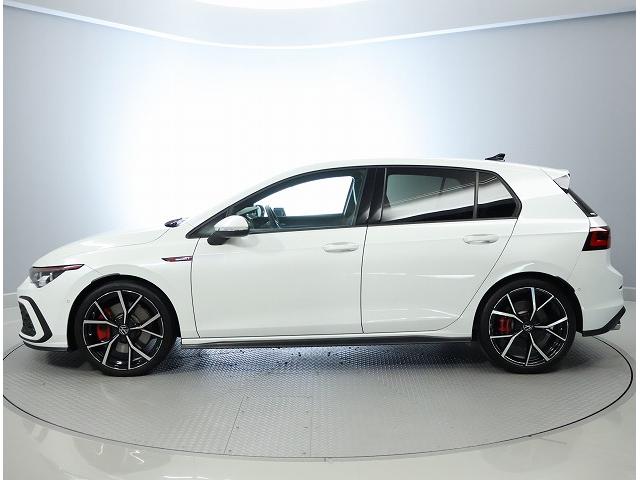ゴルフＧＴＩ ベースグレード　Ｃｅｒｔｉｆｉｅｄ　Ｐｒｅ－ｏｗｎｅｄ　禁煙車　ワンオーナー　２．０ＴＦＳＩ　７速ＤＳＧ　ＧＴＩ専用装備　純正インフォテイメントシステム　ダイナミックシャシーコントロール　デジタルメータークラスター（9枚目）