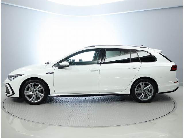 ゴルフヴァリアント ｅＴＳＩ　Ｒライン　プラチナムエディション　Ｃｅｒｔｉｆｉｅｄ　Ｐｒｅ－ｏｗｎｅｄ　禁煙車　ワンオーナー　１．５ｅＴＳＩ　４８Ｖマイルドハイブリッドシステム搭載　７速ＤＳＧ　純正インフォテイメントシステム　運転支援システム　バックカメラ（9枚目）