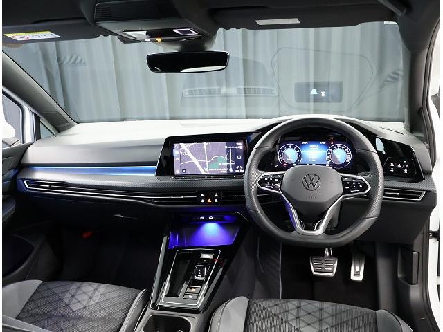ゴルフヴァリアント ｅＴＳＩ　Ｒライン　プラチナムエディション　Ｃｅｒｔｉｆｉｅｄ　Ｐｒｅ－ｏｗｎｅｄ　禁煙車　ワンオーナー　１．５ｅＴＳＩ　４８Ｖマイルドハイブリッドシステム搭載　７速ＤＳＧ　純正インフォテイメントシステム　運転支援システム　バックカメラ（13枚目）