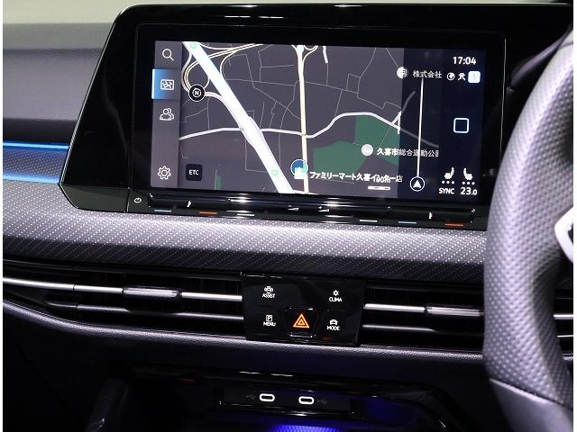 ゴルフヴァリアント ｅＴＳＩ　Ｒライン　プラチナムエディション　Ｃｅｒｔｉｆｉｅｄ　Ｐｒｅ－ｏｗｎｅｄ　禁煙車　ワンオーナー　１．５ｅＴＳＩ　４８Ｖマイルドハイブリッドシステム搭載　７速ＤＳＧ　純正インフォテイメントシステム　運転支援システム　バックカメラ（16枚目）