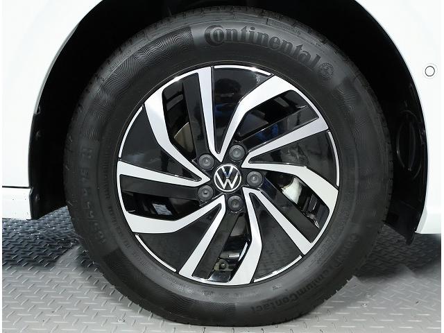 ポロ TSIアクティブ Certified Pre-owned 禁煙車 ワンオーナー 1.0TSI 7速DSG 運転支援システム純正インフォテイメントシステム デジタルメーター LEDヘッドライト バックカメラ(7枚目)