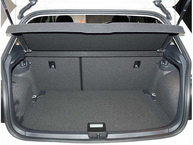 ポロ TSIアクティブ Certified Pre-owned 禁煙車 ワンオーナー 1.0TSI 7速DSG 運転支援システム純正インフォテイメントシステム デジタルメーター LEDヘッドライト バックカメラ(21枚目)