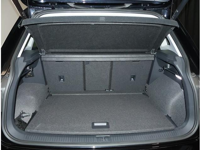 ティグアン TSI エレガンス Certified Pre-owned 禁煙車 ワンオーナー 1.5TSI 7速DSG 運転支援システム 純正インフォテイメントシステム デジタルメーター パワーバックドア 3ゾーンフルオートエアコン(23枚目)