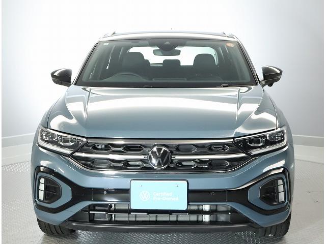 Ｔ－ロック ＴＤＩ　Ｒライン　Ｃｅｒｔｉｆｉｅｄ　Ｐｒｅ－ｏｗｎｅｄ　禁煙車　ワンオーナー　デモカー　２．０ＴＤＩ　７速ＤＳＧ　運転支援システム　デジタルメーター　純正インフォテイメントシステム　パワーテールゲート　ＥＴＣ２．０（5枚目）