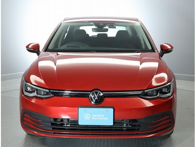 ゴルフ ｅＴＳＩアクティブ　Ｃｅｒｔｉｆｉｅｄ　Ｐｒｅ－ｏｗｎｅｄ　禁煙車　ワンオーナー　１．０ｅＴＳＩ　７速ＤＳＧ　ＬＥＤマトリクスヘッドライト　運転支援システム　純正インフォテイメントシステム　ダイナミックターンインジケータ（5枚目）