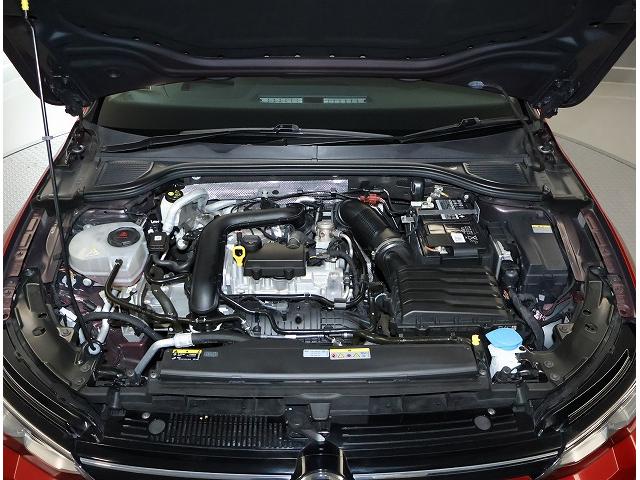 ゴルフ ｅＴＳＩアクティブ　Ｃｅｒｔｉｆｉｅｄ　Ｐｒｅ－ｏｗｎｅｄ　禁煙車　ワンオーナー　１．０ｅＴＳＩ　７速ＤＳＧ　ＬＥＤマトリクスヘッドライト　運転支援システム　純正インフォテイメントシステム　ダイナミックターンインジケータ（6枚目）