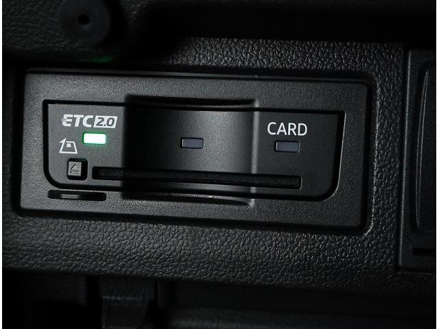 ポロ ＴＳＩ　Ｒライン　ＤｅｍｏＣａｒ　Ｃｅｒｔｉｆｉｅｄ　Ｐｒｅ－ｏｗｎｅｄ　禁煙車　ワンオーナー　２．０ＴＦＳＩ　７速ＤＳＧ　ＬＥＤマトリクスヘッドライト　純正インフォテイメントシステム　運転支援システム　バックカメラ（19枚目）