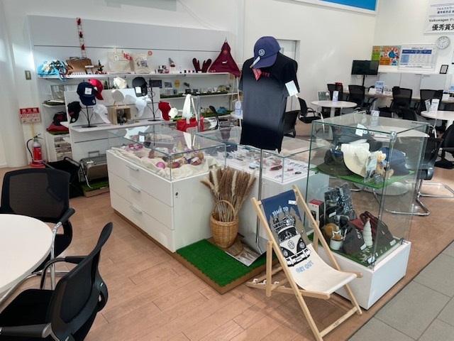 ポロ ＴＳＩ　Ｒライン　ＤｅｍｏＣａｒ　Ｃｅｒｔｉｆｉｅｄ　Ｐｒｅ－ｏｗｎｅｄ　禁煙車　ワンオーナー　２．０ＴＦＳＩ　７速ＤＳＧ　ＬＥＤマトリクスヘッドライト　純正インフォテイメントシステム　運転支援システム　バックカメラ（34枚目）