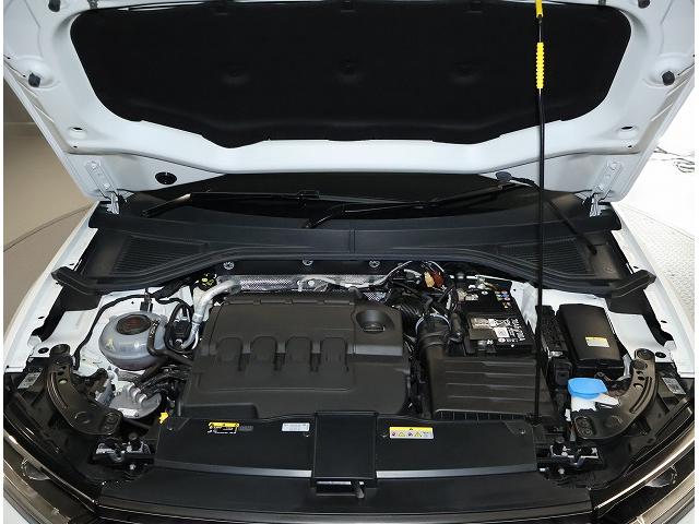 T-ロック TDI ブラックスタイル Certified Pre-owned 禁煙車 ワンオーナー 2.0TDI 7速DSG 運転支援システム 純正インフォテイメントシステム ダイナミックターンインジケータ パワーテールゲート(6枚目)