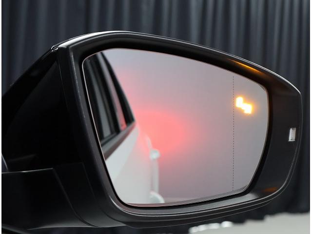 T-ロック TDI ブラックスタイル Certified Pre-owned 禁煙車 ワンオーナー 2.0TDI 7速DSG 運転支援システム 純正インフォテイメントシステム ダイナミックターンインジケータ パワーテールゲート(8枚目)