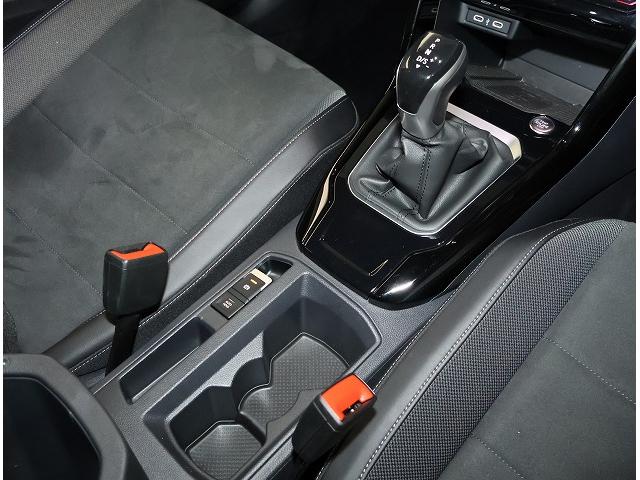 T-ロック TDI ブラックスタイル Certified Pre-owned 禁煙車 ワンオーナー 2.0TDI 7速DSG 運転支援システム 純正インフォテイメントシステム ダイナミックターンインジケータ パワーテールゲート(19枚目)