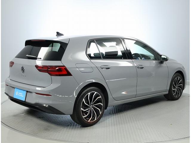 ゴルフ TDIアクティブアドバンス プラチナムエディション Certified Pre-owned 禁煙車 ワンオーナー プラチナムエディション 2.0TDI 7速DSG 運転支援システム 純正インフォテイメントシステム LEDマトリクスヘッドライト(11枚目)