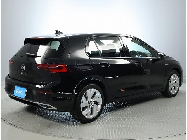 ゴルフ eTSIスタイル プラチナムエディション Certified Pre-owned 禁煙車 ワンオーナー プラチナムエディション 1.5eTSI 7速DSG 48Vマイルドハイブリッド搭載 運転支援システム LEDマトリクスヘッドライト(11枚目)