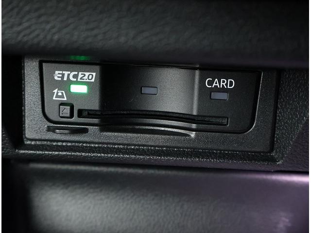 ゴルフ eTSIスタイル プラチナムエディション Certified Pre-owned 禁煙車 ワンオーナー プラチナムエディション 1.5eTSI 7速DSG 48Vマイルドハイブリッド搭載 運転支援システム LEDマトリクスヘッドライト(19枚目)