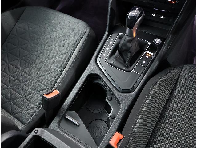 ティグアン ＴＳＩ　アクティブ　認定中古車保証付き　ワンオーナー　禁煙車　Ｎａｖｉ　Ｅｔｃ　バックカメラ　アダプティブクルーズコントロール　障害物センサー　レーンキープアシスト　シートヒーター（14枚目）