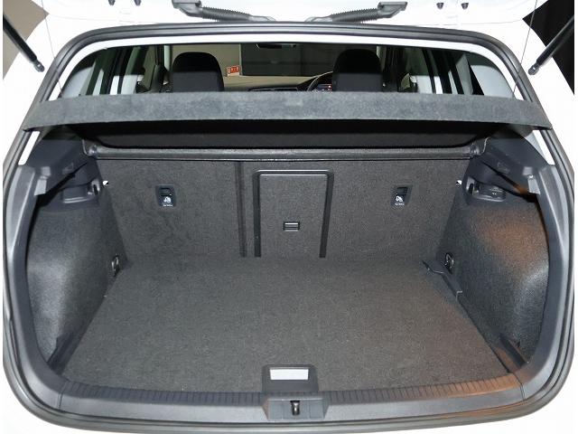 ゴルフ ＴＳＩコンフォートライン　マイスター　認定中古車保証付き　禁煙車　Ｎａｖｉ　Ｅｔｃ　バックカメラ　アダプティブクルーズコントロール　障害物センサー　レーンキープアシスト　ドライブレコーダー（18枚目）
