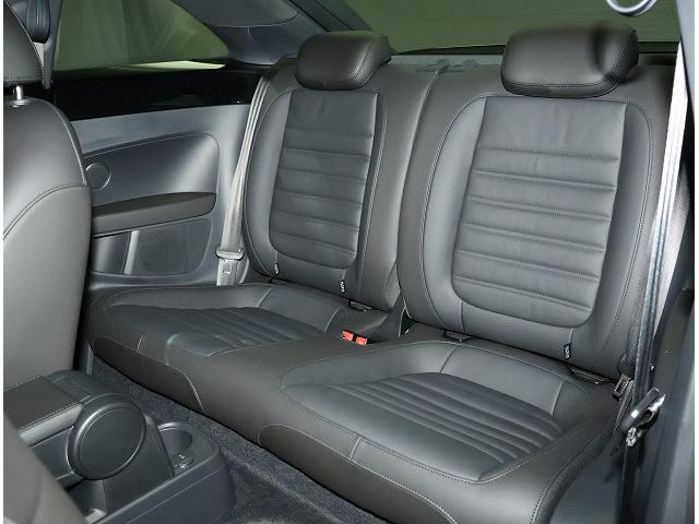 ザ・ビートル Ｒラインマイスター　認定中古車保証付き　ワンオーナー　禁煙車　Ｎａｖｉ　Ｅｔｃ　バックカメラ　Ｒ－ライン専用エクステリア　レザーシート　シートヒーター　障害物センサー（17枚目）