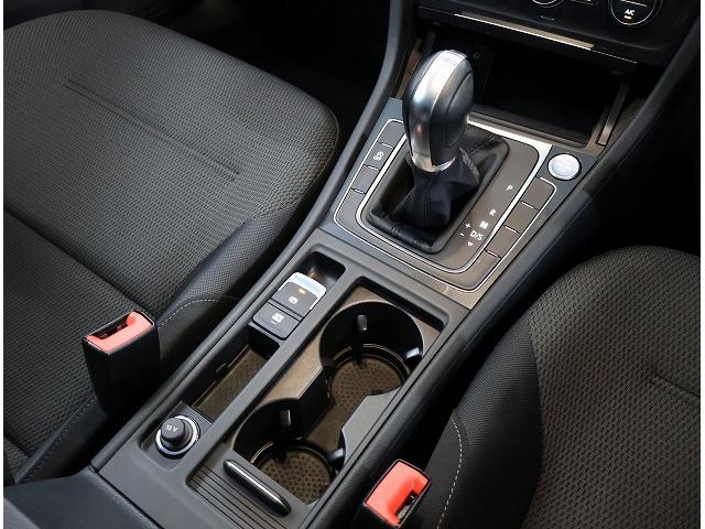 ゴルフヴァリアント ＴＳＩ　コンフォートライン　認定中古車保証付き　ワンオーナー　禁煙車　Ｎａｖｉ　Ｅｔｃ　バックカメラ　アダプティブクルーズコントロール　プリクラッシュブレーキシステム　ドライブレコーダー（13枚目）