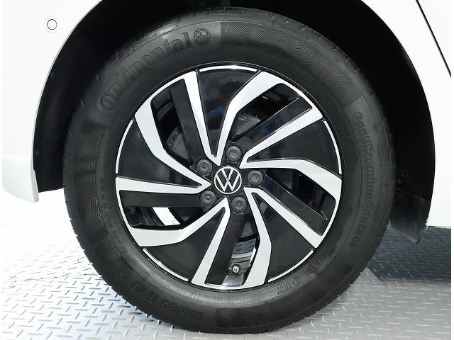 ポロ ＴＳＩアクティブ　認定中古車保証付き　ワンオーナー　禁煙車　Ｎａｖｉ　Ｅｔｃ　バックカメラ　アダプティブクルーズコントロール　障害物センサー　ドライブレコーダー（7枚目）