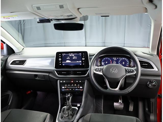 Ｔ－ロック ＴＳＩ　スタイル　認定中古車保証付き　ワンオーナー　禁煙車　Ｎａｖｉ　Ｅｔｃ　バックカメラ　アダプティブクルーズコントロール　障害物センサー　エレクトロニックパーキングブレーキ　オートホールド（9枚目）