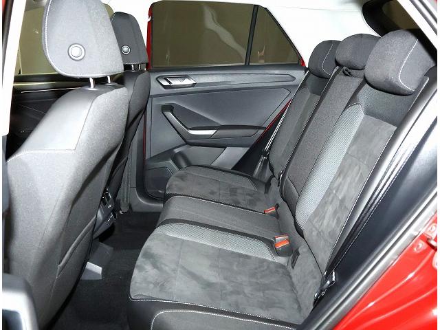Ｔ－ロック ＴＳＩ　スタイル　認定中古車保証付き　ワンオーナー　禁煙車　Ｎａｖｉ　Ｅｔｃ　バックカメラ　アダプティブクルーズコントロール　障害物センサー　エレクトロニックパーキングブレーキ　オートホールド（17枚目）