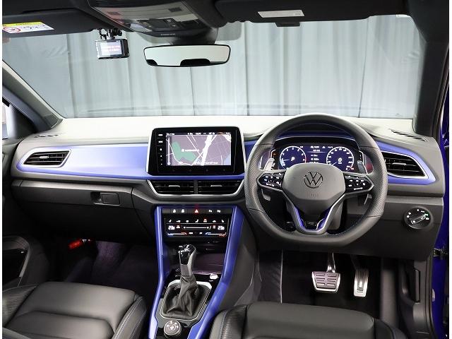 Ｔ－ロック Ｒ　認定中古車保証付き　ワンオーナー　禁煙車　Ｎａｖｉ　Ｅｔｃ　バックカメラ　アダプティブクルーズコントロール　障害物センサー　ドライブレコーダー　Ｒ専用インテリア（9枚目）